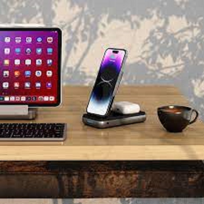 Satechi Duo Wireless Charger Power Stand - Space Gray.  10W for iPhones & AirPods